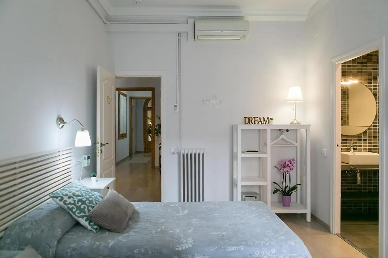 Blanc Guest House Barcelone 2*,