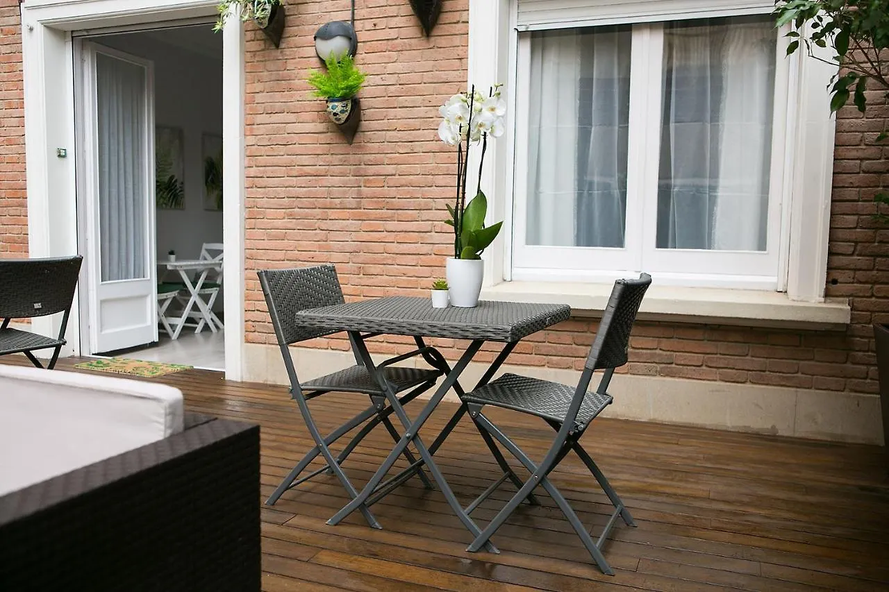 Blanc Guest House Barcelona 2*,