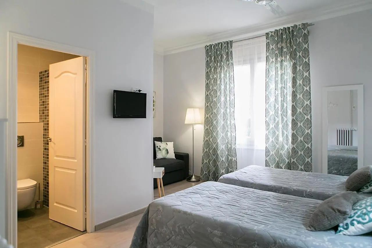 Blanc Guest House Barcelona Spain